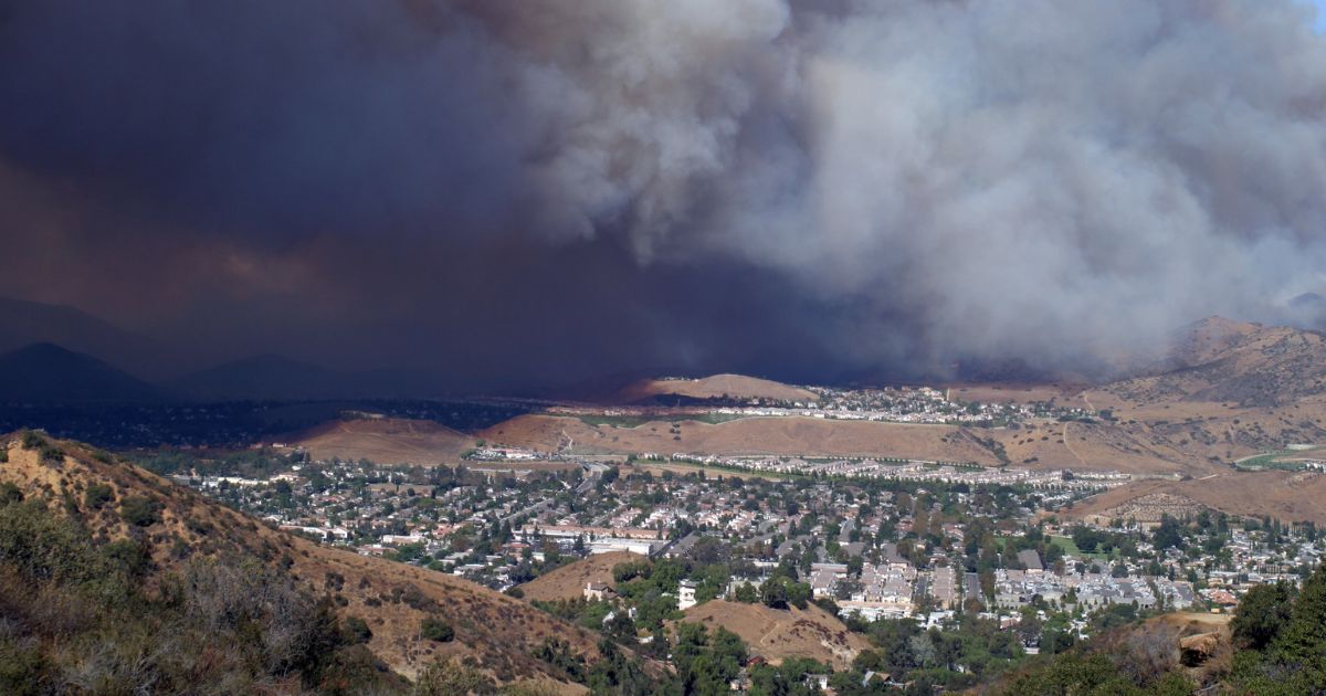 Surviving a Wildfire: 4 Essential Facts