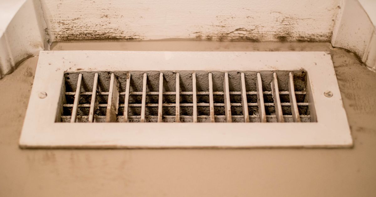 How to Spot Dirty Air in Your Home: Key Signs and Solutions